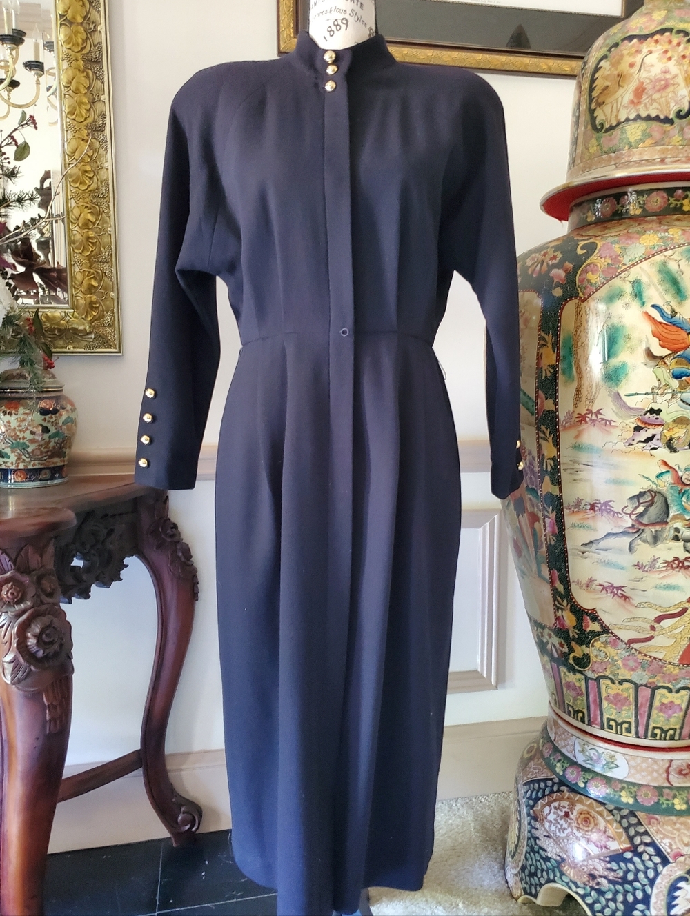Vintage Sara Campbell 100% Wool Long Sleeve Button Down Professional Dress